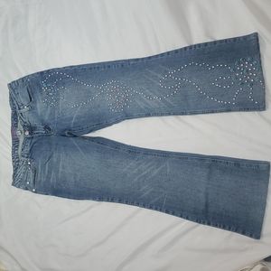 Younique Jeans